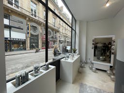 Galerie d'art / showroom / concept store / devanture Monument Historique - Image 10