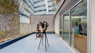 Street Level Chelsea Gallery with Outdoor Terrace - Image 2