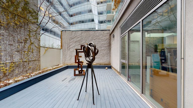 Street Level Chelsea Gallery with Outdoor Terrace - Image 2