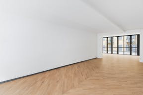 PERFECT FOR POP UP, SHOWROOM, EXHIBITION, FASHION SHOW - Image 9