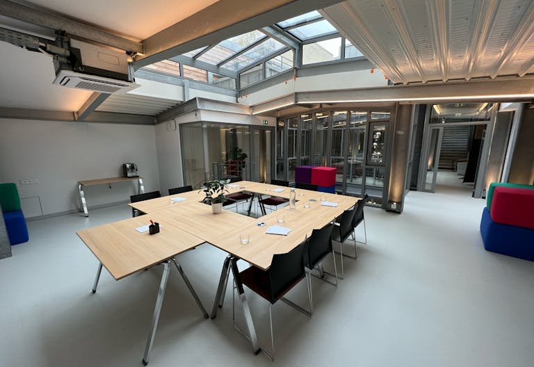 Creative Space - Ideal Offices / Corporate Event / Filming - Image 4