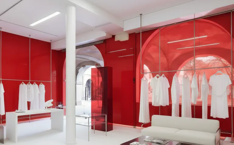 -ICONIC SPACE IN LE MARAIS - Treat yourself to a prestigious setting that ensures your guests will attend. - Image 4