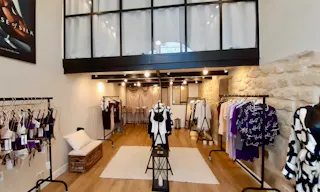 Gallery Atelier Showroom & Boutique • Pretty Chic Versatile Design • Rue Meslay - Haut Marais - Image 6