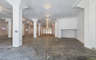 Unique open floor plan - Image 6