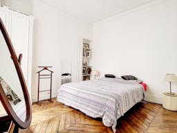 Loft Space in the 1st Arrondissement - Image 1