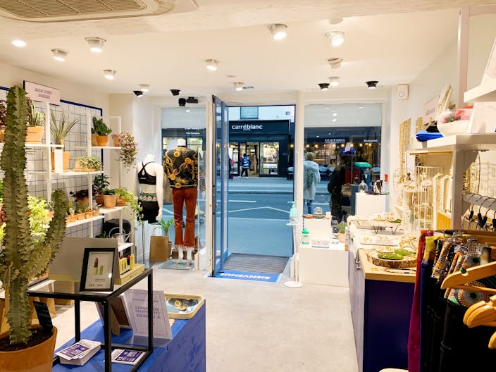 Superb Boutique - Prime Location - Bastille District - Image 1