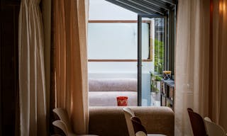 Joro Meeting Pigalle - Image 13