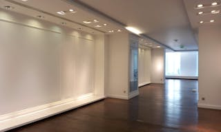 Prime Location Boutique - Triangle d'Or Paris - Image 11