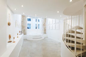 Classic Pop-Up Store in Rambuteau - Image 0