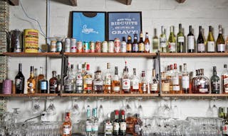 Mid Century Diner in East Austin - Image 7