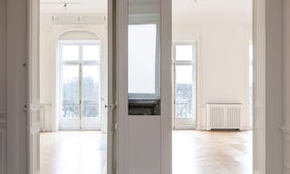 Un luxueux appartement en face du jardin des tuilerie - Image 25