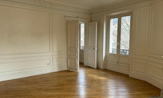 Apartment Showroom in Saint-Germain - Image 4