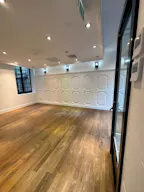 Pop-up store angle en plein coeur du Marais - Image 11