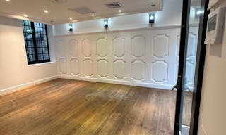 Pop-up store angle en plein coeur du Marais - Image 11