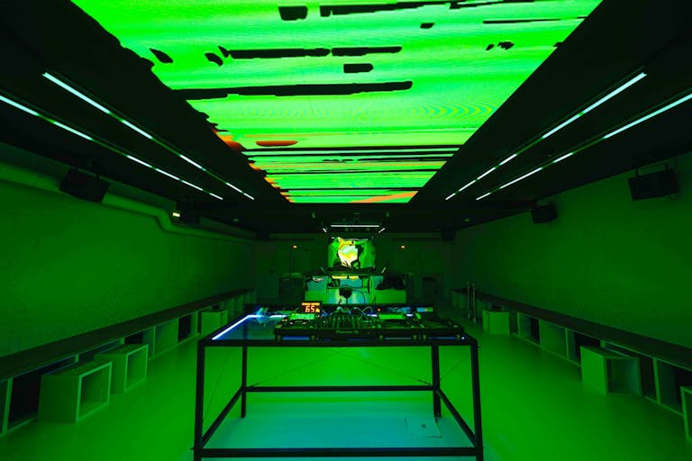 Espace �v�nementiel / Studio Photo avec �cran LED immersif g�ant et syst�me son Audiophile Paris 9�me - Image 1