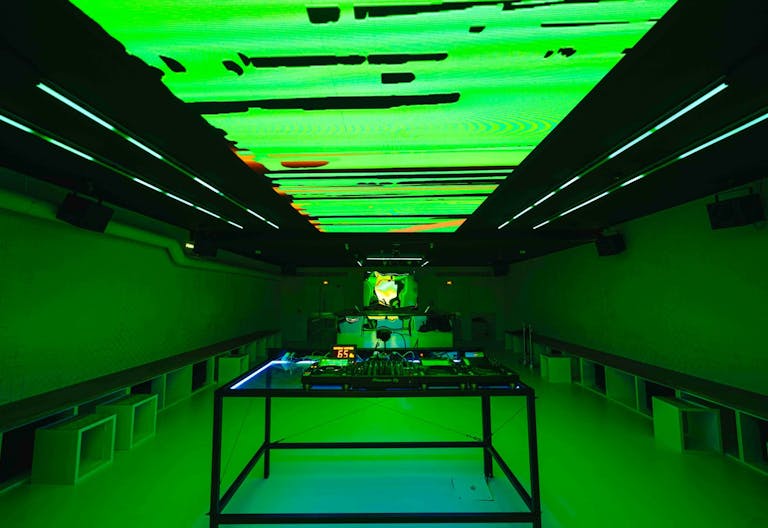 Espace �v�nementiel / Studio Photo avec �cran LED immersif g�ant et syst�me son Audiophile Paris 9�me - Image 1