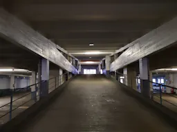 Former Garage with Rooftop - Image 3