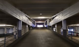 Former Garage with Rooftop - Image 3