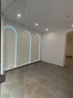 Boutique éphémère – Rue de Lévis, quartier ultra commerçant - Image 2