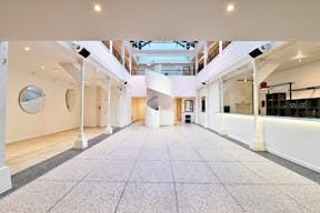 Electric Paris: Cultural and Event center. Perfect for showroom, trade shows and launching products - Image 4