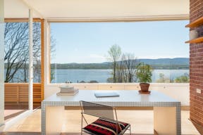 Expansive Contemporary Minimalism in Nature - Image 9