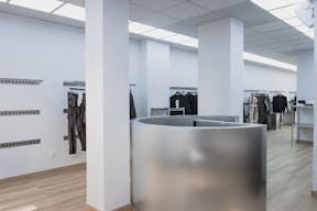 Élégant Showroom à Paris - Image 7