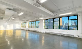 Sun-Drenched, Sleek Industrial Space in DUMBO - Image 7