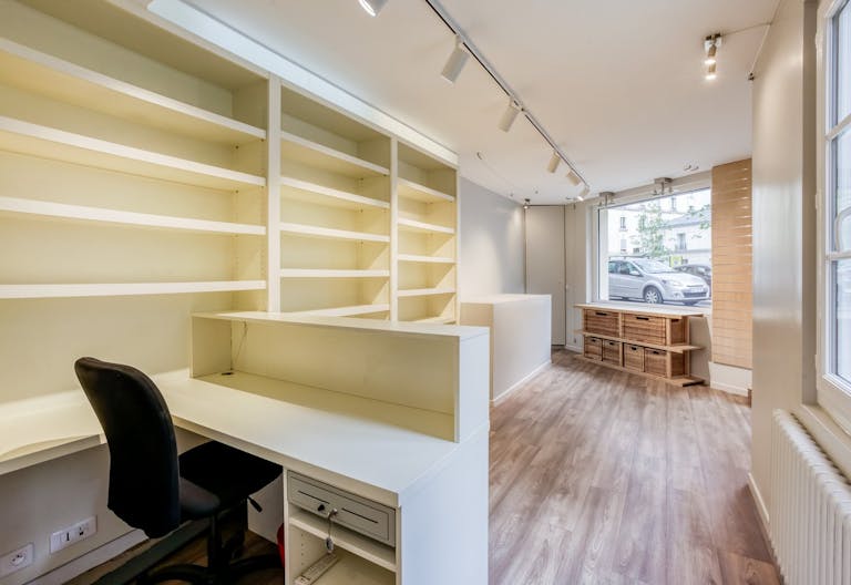 Pop-Up Store in Boulogne Nord - Image 1