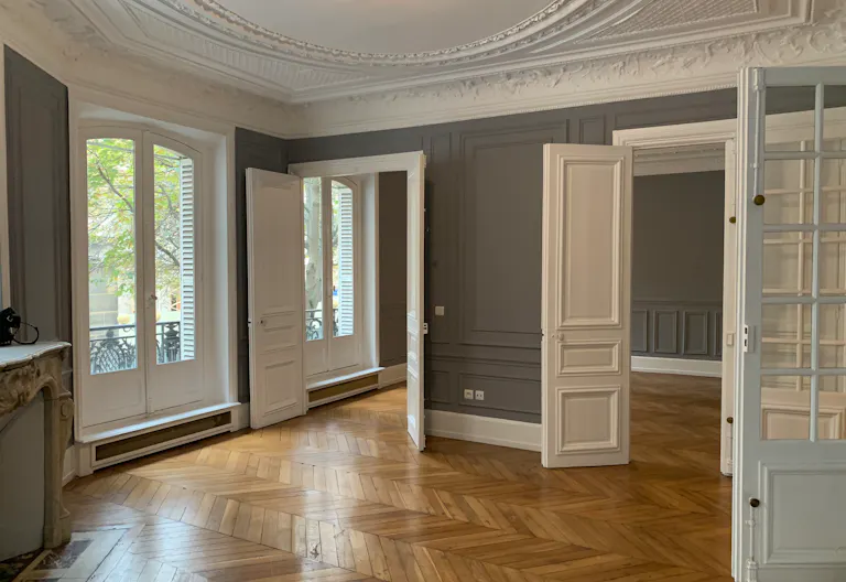 Élégant Showroom Haussmannien à Paris - Image 1