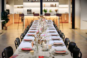 Espace �v�nementiel - ambiance industrielle et moderne- agencement modulaire - Image 0