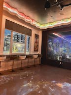 Luxury Art Gallery - Image 2