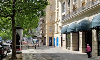 Prime Kudamm retail space - Image 28