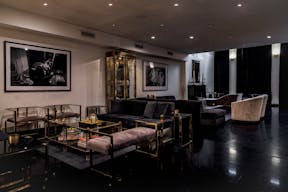 Classically Elegant Soho Duplex - Image 5