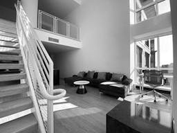 Amazing studio loft offering breathtaking views of the iconic New York skyline - Image 2