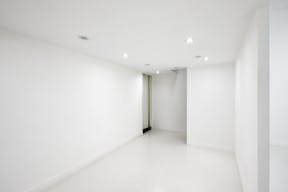 Espace white cube sur rue en plein Marseille - Image 7