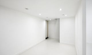 Espace white cube sur rue en plein Marseille - Image 7