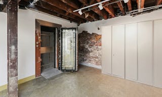 Unique downtown San Francisco full size basement space - Image 0