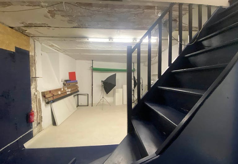 Sophisticated Boutique in the 9th district - Image 4