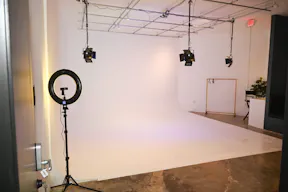 Event Venue in the Heart of Hollywood - Image 10