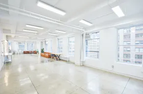 14AB  Manhattan Showroom PopUp Event Rental Space 2,000 sq. ft  - Image 4