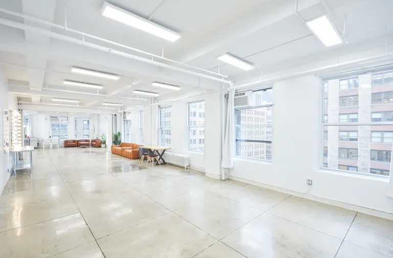 14AB  Manhattan Showroom PopUp Event Rental Space 2,000 sq. ft  - Image 4