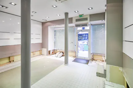 Store in Saint-Germain-des-Prés - Image 0