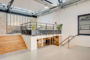 La Verrière Totale -  L'univers d'un loft new-yorkais dans une ancienne usine réhabilitée - Image 5