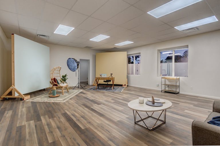 Unique Space with Interchangeable Walls - Image 0