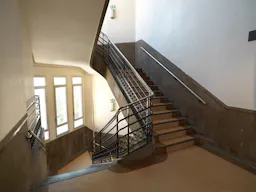 Bâtiment Institutionnel - Image 14