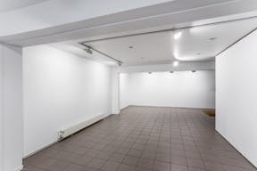 One-of-a-Kind Space in Le Marais - Image 13