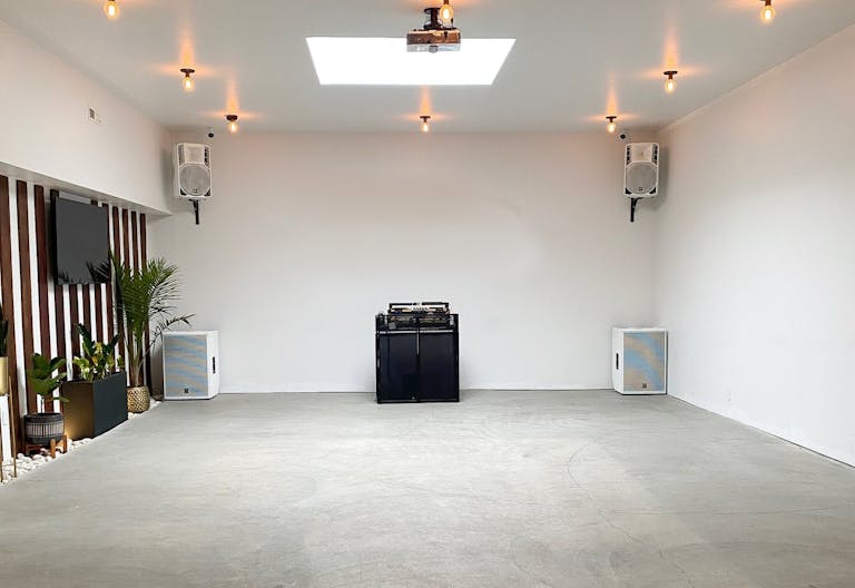 Modern Industrial Mott Haven Event Space - Image 0