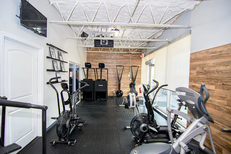 High End, State of The Art Fitness Facility (Gym) in Hot East Fort Lauderdale Location - Image 2