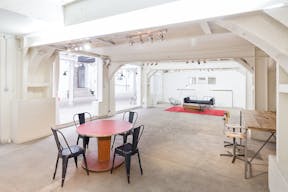 Showroom in Folie-M�ricourt - Image 12