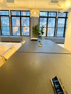 Luxury Apparel Showroom for High-End Fashion Brands - Image 7